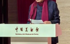 翰墨映香江 九秩铸华章——评施子清博士书法大展并致贺忱