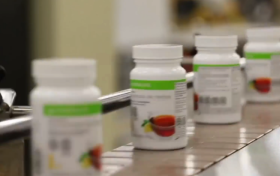 银发经济崛起：保健产业30年蜕变，开启8万亿市场新篇章