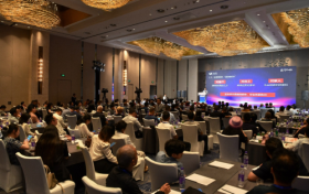 卢俊卿郑州献声《老板难》，天九共享引领豫企文化破局